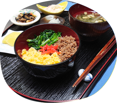 季節感溢れる手作りのお食事